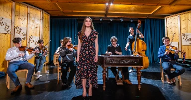 Kamasz Táncház a Szapora Bandával