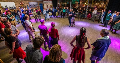 Fonó Szerda: Mezőkölpényi táncok