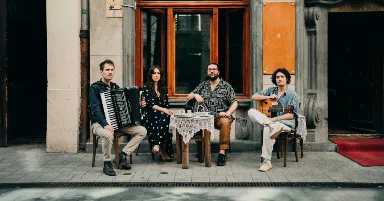 Görög Rebetiko a Kobuciban – Zene & Tánc (Live Greek Rebetiko & Dance)